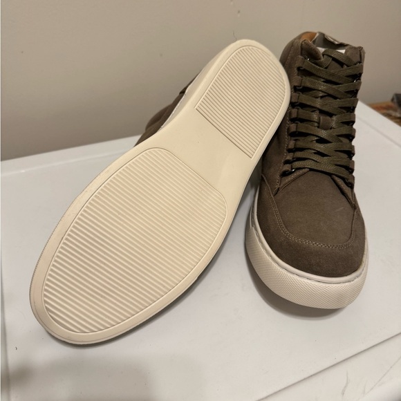 Men's Khaki Gray High-Top Sneakers - Picture 2 of 4